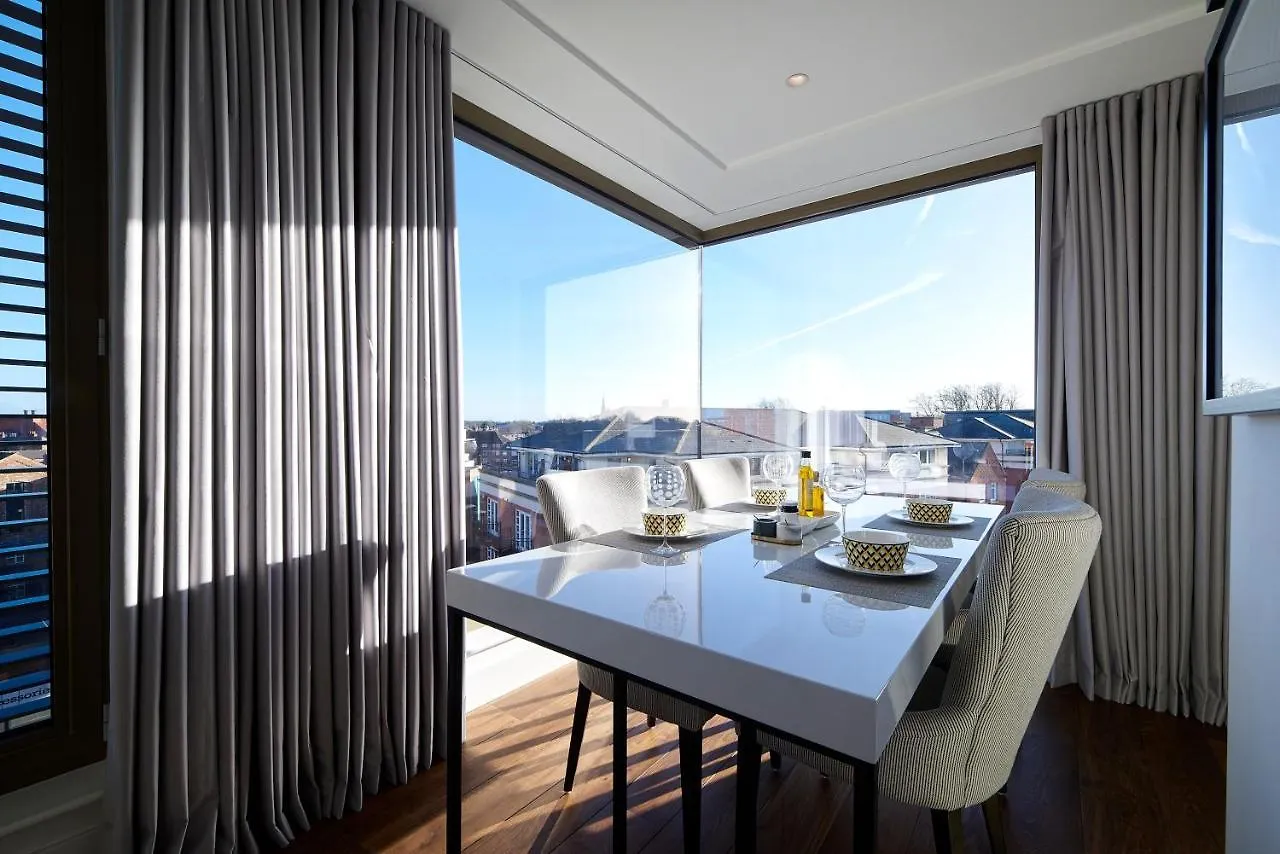 Skyview Retreat @ Ryedale House Apartment York 0*,
